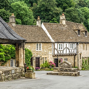 rural village in the cotswolds